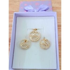 Golden Time 18k Gold Plated Swan Earrings and Pendant Set.